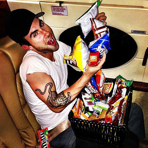 Những ngôi sao "hot" nhất trên mạng xã hội - 5