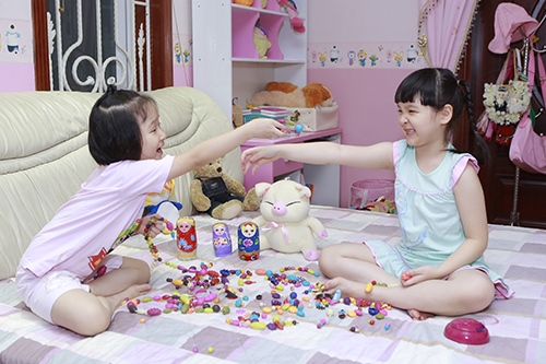 Cuộc sống con gái Trang Nhung thay đổi sau VN's got talent - 4