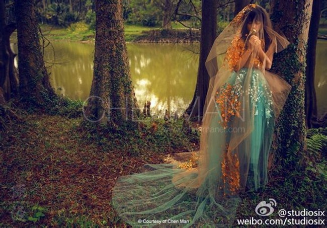 Triệu Vy khoe body gợi cảm ở tuổi tứ tuần - 2