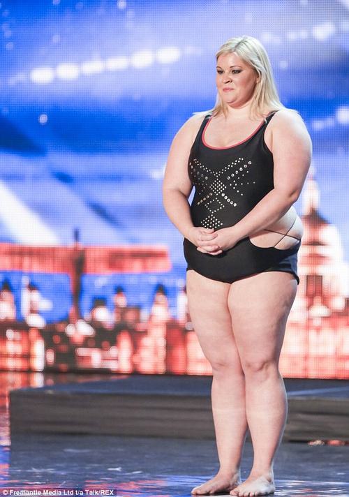 Nàng béo múa cột gây sốt Britain's Got Talent - 1