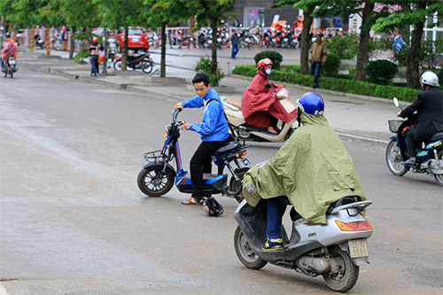 1001 cách "vượt" chốt giao thông của người... đầu trần - 5