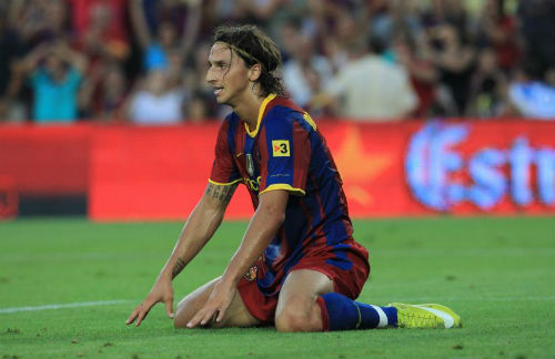 Ibra & quá khứ dữ dội ở Barca: "Địa ngục" Nou Camp (Kỳ 4) - 1