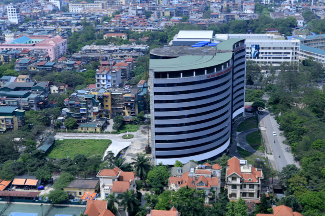 Bệnh viện 50 triệu USD bỏ hoang giữa lòng Hà Nội - 13