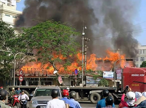 Cháy gần Sở PCCC Hải Phòng: Vì sao không gọi được 114? - 1