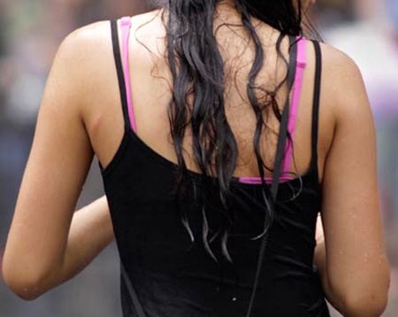 5 lỗi mặc vô duyên chị em dễ mắc phải ngày hè - 2