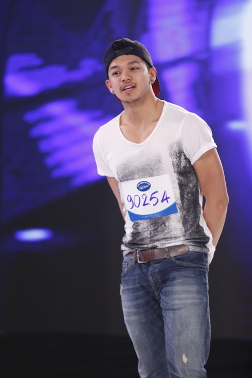 Hot boy Việt kiều Đức gây chú ý ở Vietnam Idol - 1