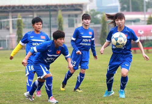HLV người Nhật chỉ rõ điểm yếu cầu thủ nữ Việt Nam - 1