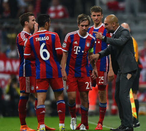 Bayern hủy diệt Porto: Châu Âu dưới "nanh vuốt Hùm xám" - 1