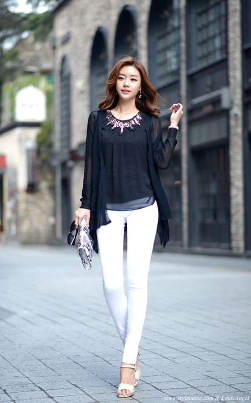 Học nữ công sở sành điệu chinh phục chiếc quần trắng - 5