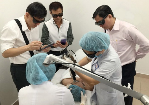 Đẹp tự nhiên với thẩm mỹ không dao kéo - 1