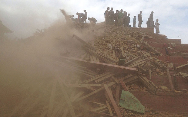 Lý giải sức hủy diệt khủng khiếp của động đất ở Nepal - 1