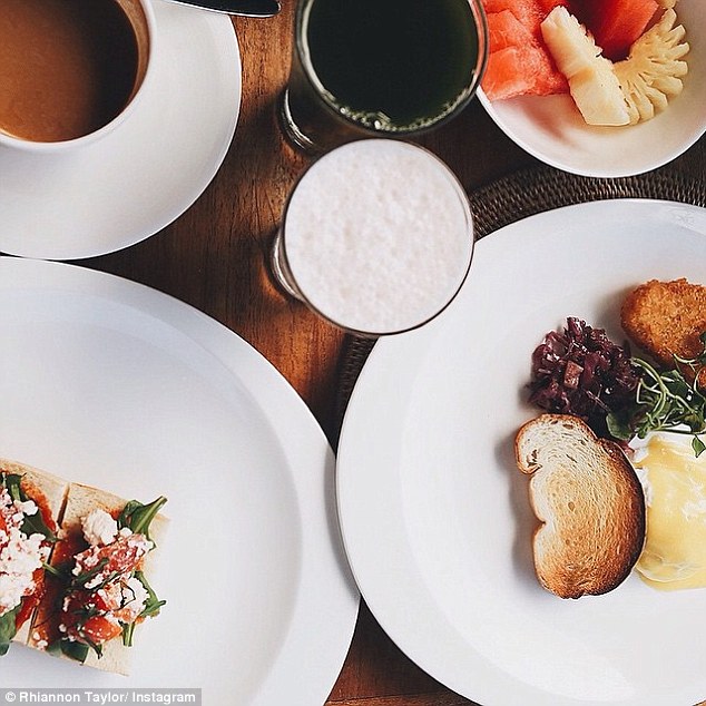 "Chấm điểm" khách sạn: Việc sướng nhất TG - 9