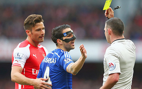 Kẻ la ó, người vỗ tay ngày Fabregas trở về Arsenal - 1