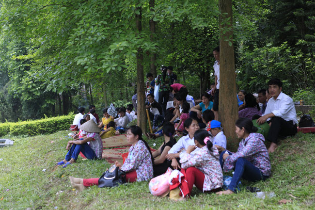 Đã có hơn 4 triệu lượt khách kéo về Lễ Đền Hùng - 13