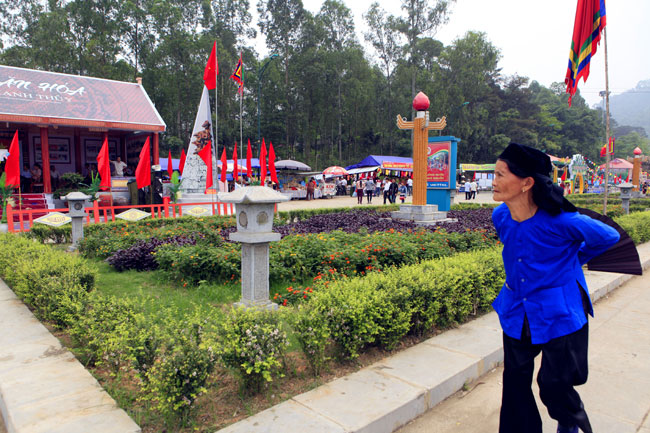 Đã có hơn 4 triệu lượt khách kéo về Lễ Đền Hùng - 14