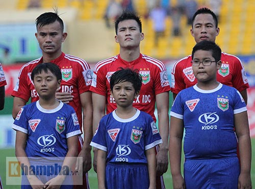 Ông Hải "lơ" đi, Công Vinh liền lập kỳ tích V-League - 1