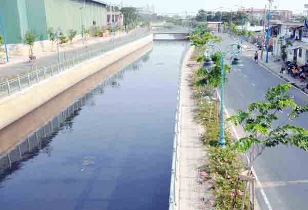 Chùm ảnh: Những “dòng kênh chết” thức giấc giữa Sài Gòn - 18