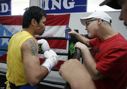 Pacquiao không muốn hạ knock-out Mayweather - 9
