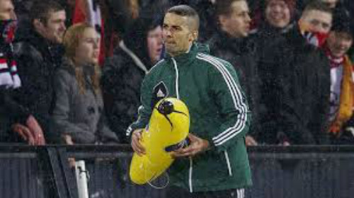 Tin HOT tối 29/4: Robben nghỉ đến hết mùa giải - 1