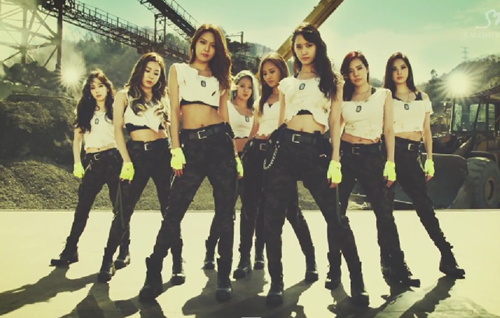 Những nhóm nữ “hot” nhất Kpop đại chiến đầu hè 2015 - 1
