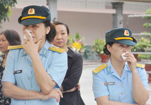 Ảnh: Xúc động tiễn biệt 2 phi công Su-22 về nơi yên nghỉ - 10