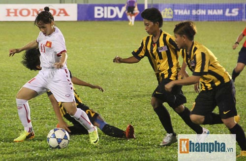 Báo Anh “choáng” vì siêu phẩm của Quả bóng vàng VN - 5