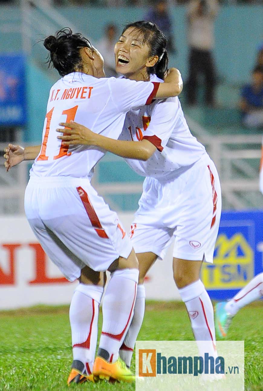 Báo Anh “choáng” vì siêu phẩm của Quả bóng vàng VN - 4