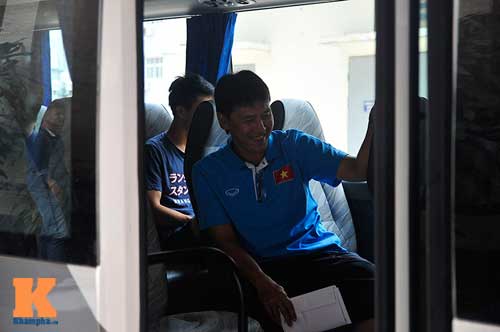 Cầu thủ U23 Việt Nam ngủ một nơi, ăn một nơi - 4