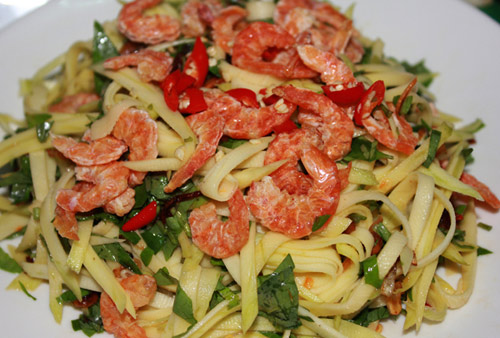 2 món gỏi xoài ăn nhiều mà không sợ tăng cân - 3