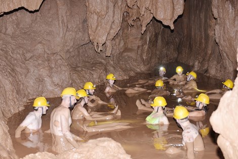 Tắm bùn hang động tại Phong Nha - Kẻ Bàng - 4