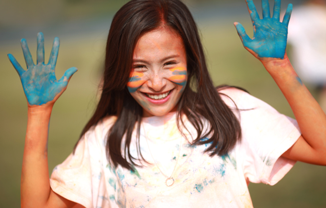 Ảnh kỷ yếu độc đáo với bột màu, bóng nước - 7