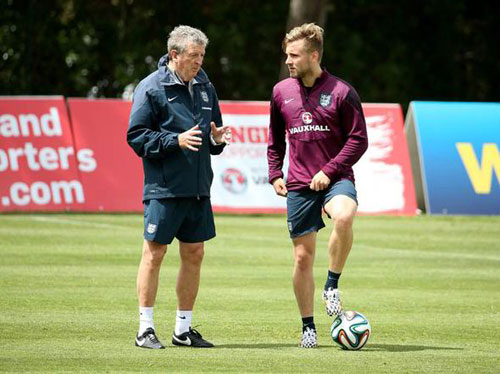 Van Gaal “đại chiến” Hodgson vì sao trẻ MU - 1