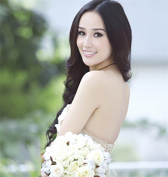 Mai Phương Thúy và 4 lần đối mặt với "nghi án" thẩm mỹ - 4
