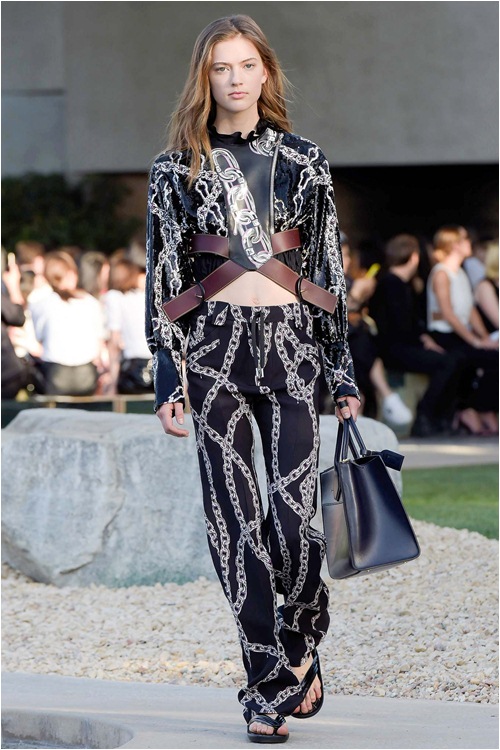 Louis Vuitton Cruise 2016: Mãn nhãn với sự sáng tạo - 4