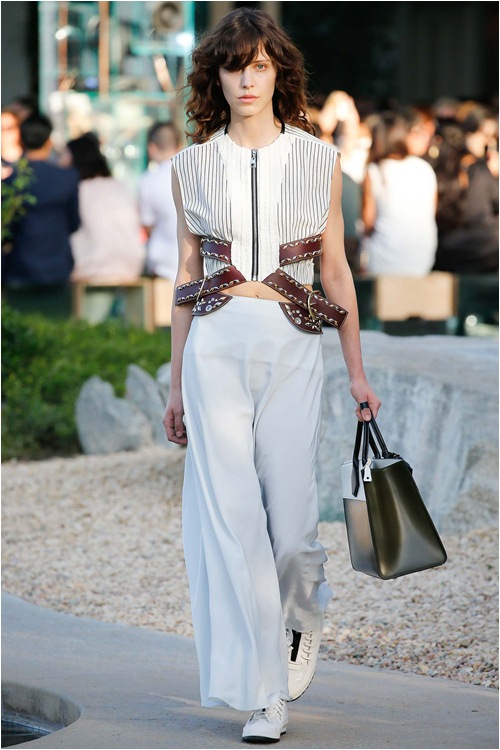 Louis Vuitton Cruise 2016: Mãn nhãn với sự sáng tạo - 6