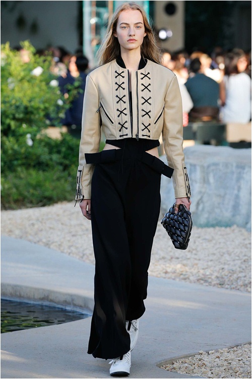 Louis Vuitton Cruise 2016: Mãn nhãn với sự sáng tạo - 13