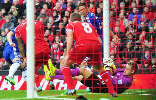 Liverpool tới Stamford Bridge: Những đôi chân run rẩy - 1