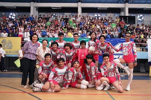 Sốt xình xịch với dàn mỹ nam của “Những cô nàng thép” - 3