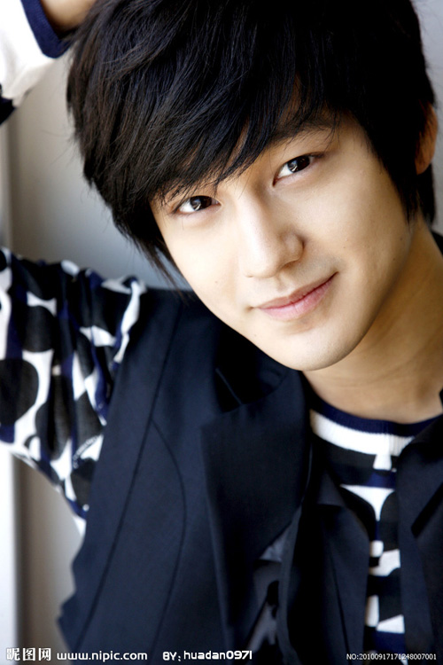 10 mỹ nam, mỹ nữ Hàn nổi tiếng trước tuổi 20 - 3