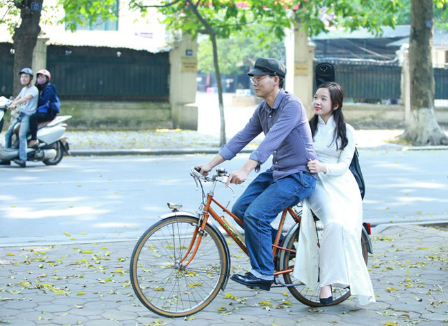 Tú Linh và bố mình là nghệ sỹ Anh Tú.
