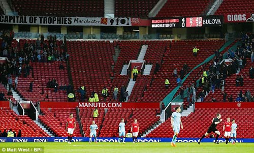 Bạo loạn derby U21 Manchester, 3 người bị bắt - 3