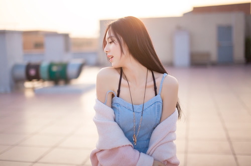 Thiếu nữ 19 tuổi xinh đẹp như diễn viên Hàn Quốc - 1