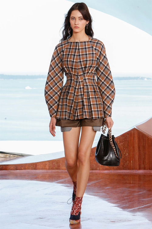 Hè tưng bừng trong thiết kế mới của Dior - 17