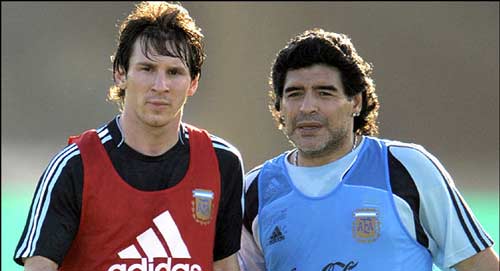 Ghi bàn khủng, Messi vẫn không thể bằng Maradona - 1