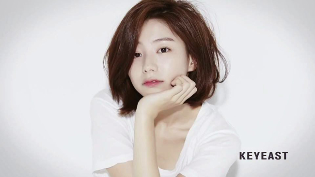 Ngắm vẻ nóng bỏng của vợ sắp cưới Bae Yong Joon - 2