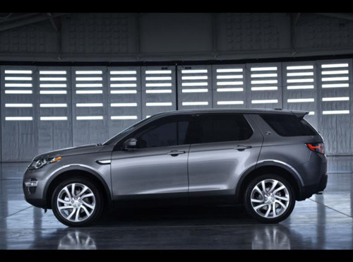Land Rover Discovery Sport thách thức đối thủ - 5