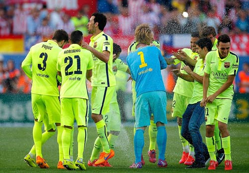 Barca vỡ òa trong ngày đòi lại ngôi vương La Liga - 12