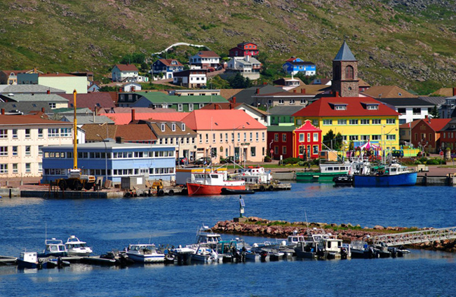Saint Pierre et Miquelon, hòn đảo ngoài khơi Canada là một ngôi làng Pháp thu nhỏ.
