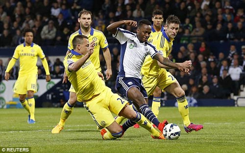 Chelsea thua thảm: Tại anh, tại ả hay tại ai - 2