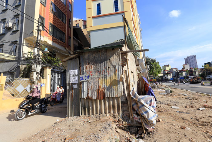 Ảnh: Nhà kỳ dị trên “con đường đắt nhất hành tinh” ở HN - 12